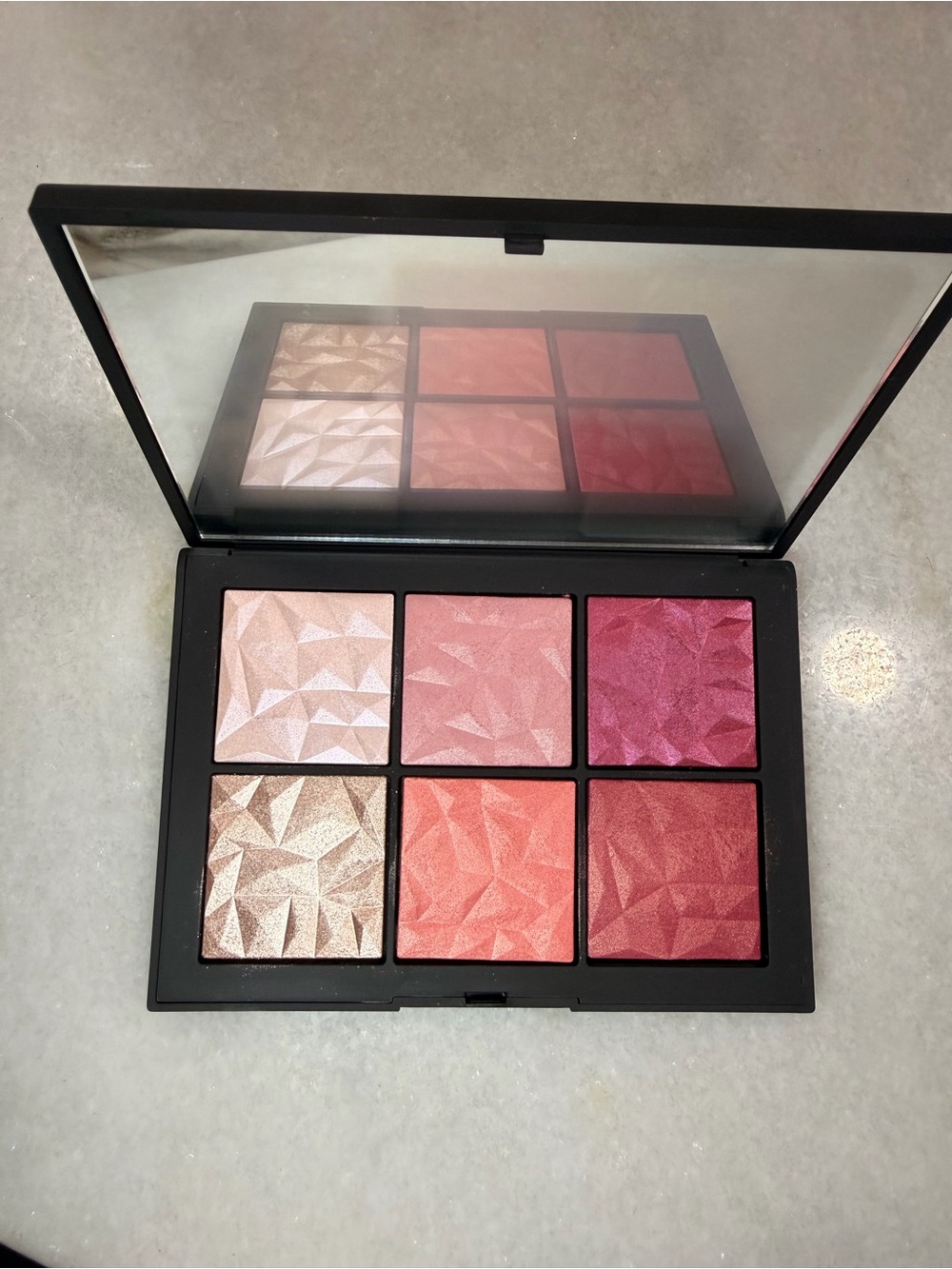 NARS Six-Shade Blush & Highlighter Palette — Pink, Peach, Rose